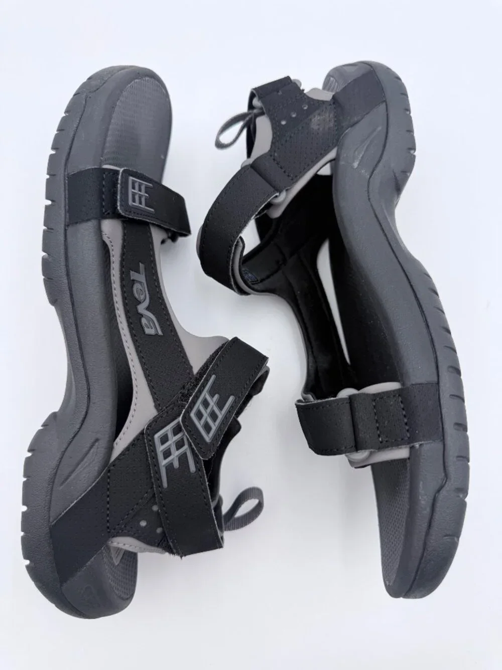 Teva Mens Adjustable Black Sandals Size 11 Lightweight Outdoor Water-Resistant